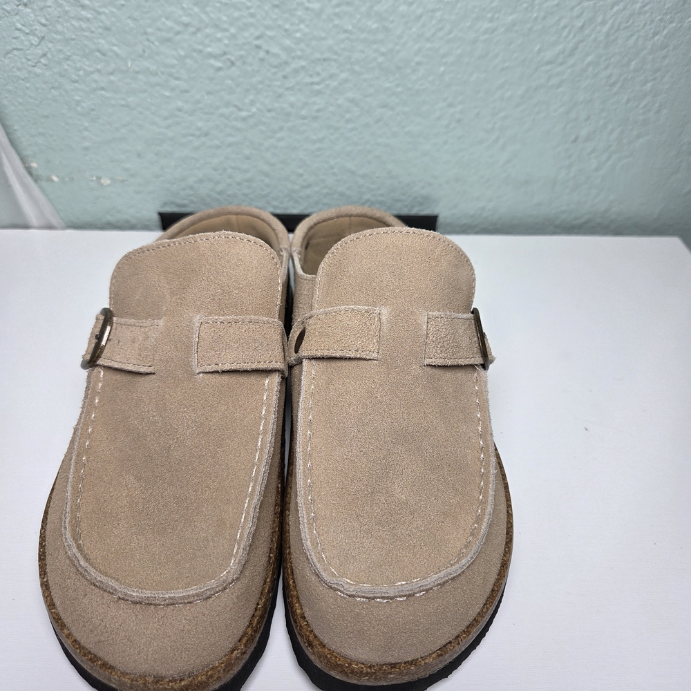 Elegant Beige Suede Mules